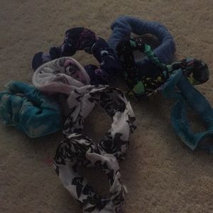 Scrunches